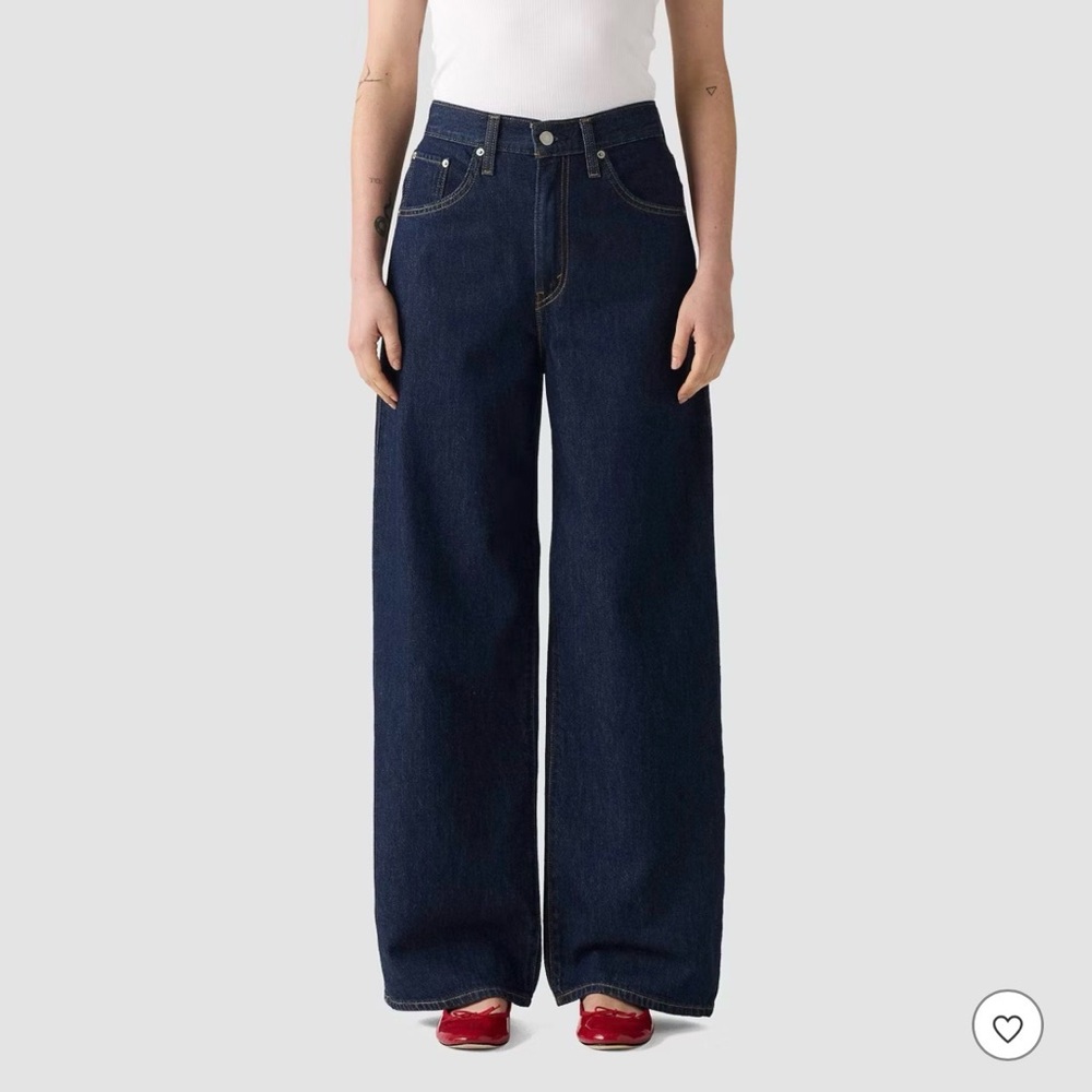 Levi's® Women's High-Rise Cinch Baggy Jeans Size 26 x 31’